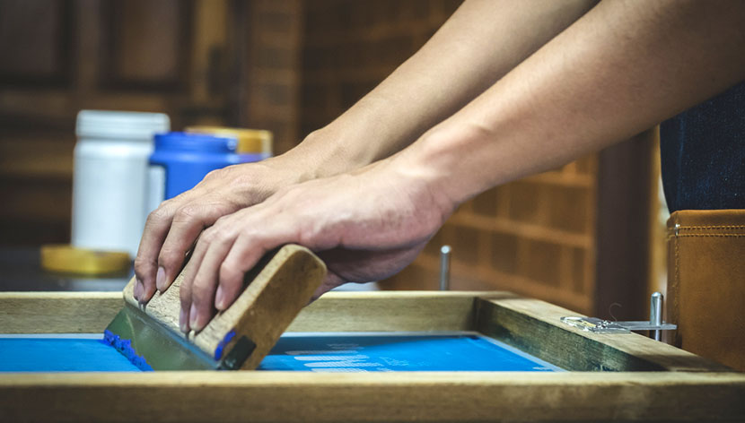 screen printing by hand