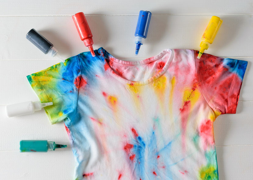 How to tie dye a shirt with on sale food coloring